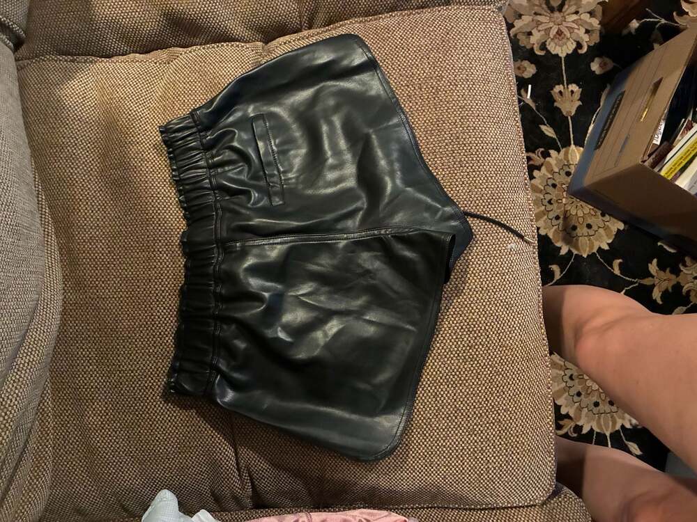 Forever 21 Black Faux Leather Lace-Up Waist Shorts - Picture 4 of 5
